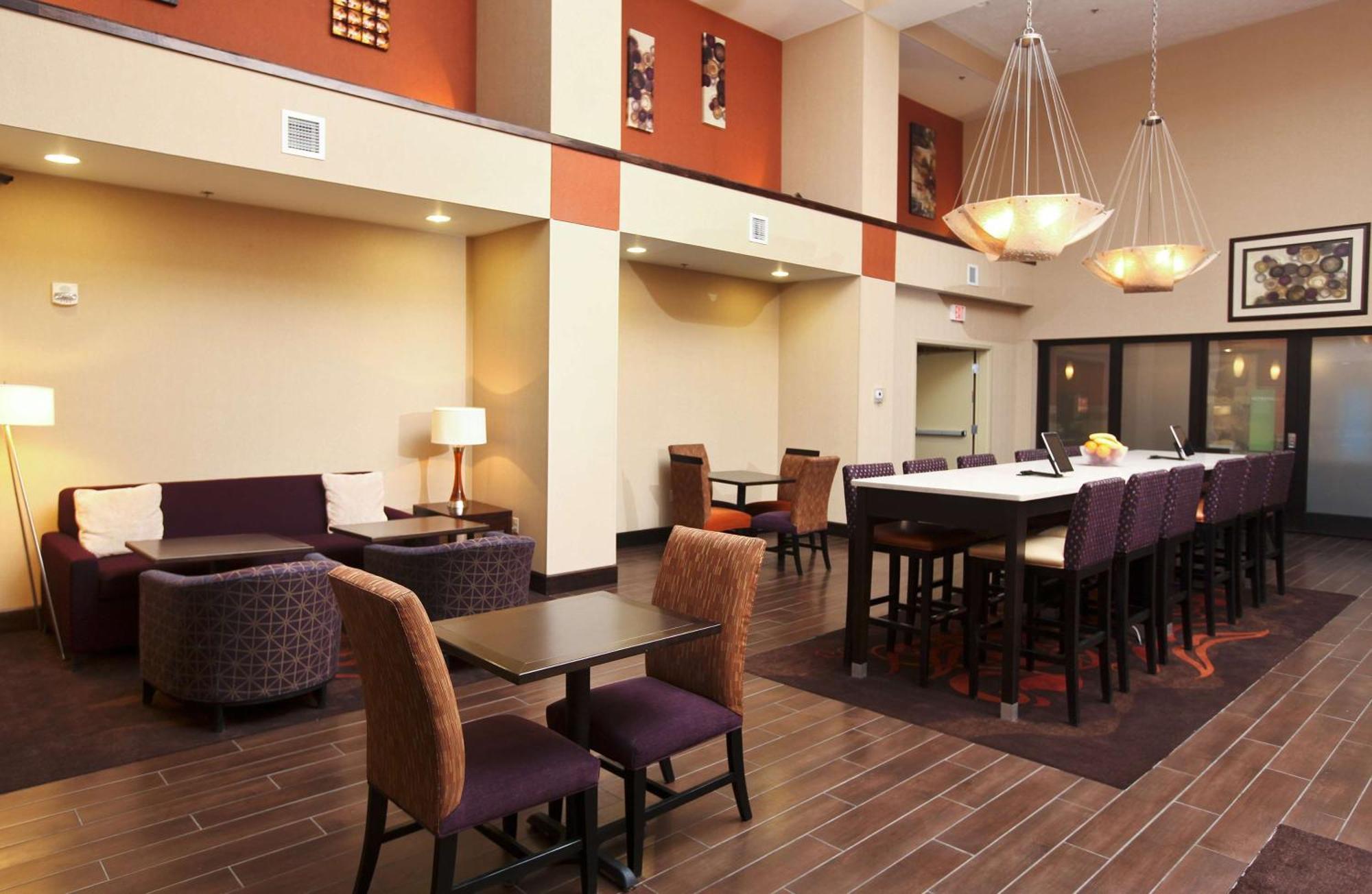 Hampton Inn & Suites Fargo Medical Center Eksteriør billede