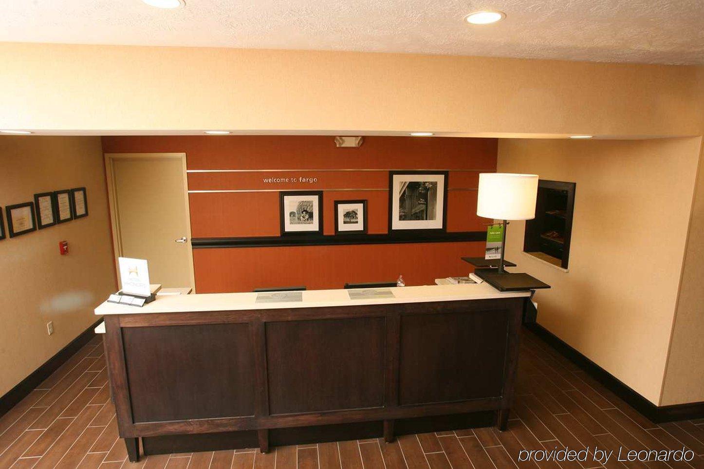 Hampton Inn & Suites Fargo Medical Center Interiør billede
