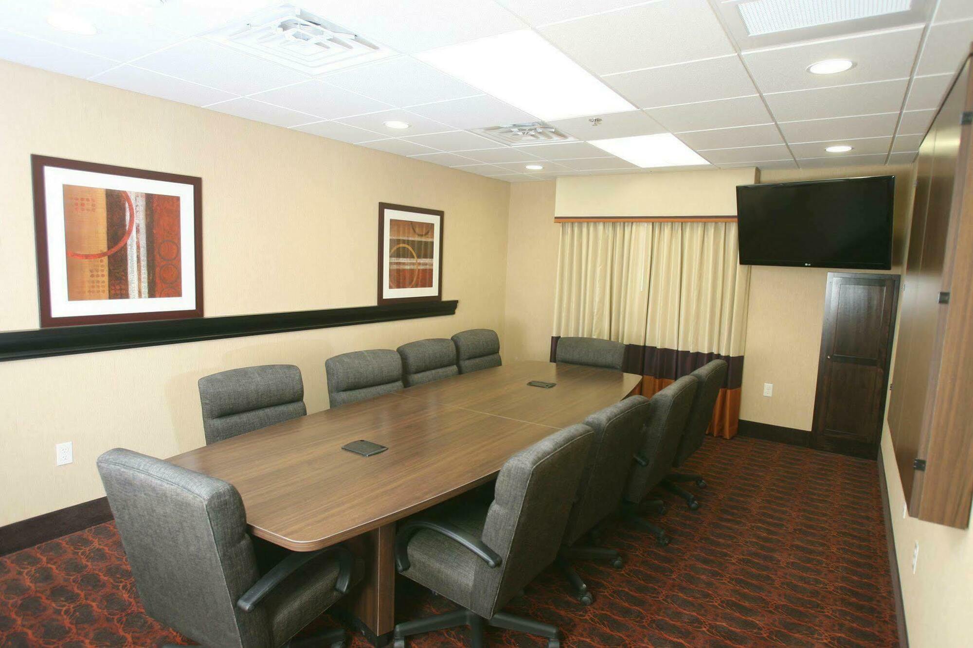 Hampton Inn & Suites Fargo Medical Center Eksteriør billede